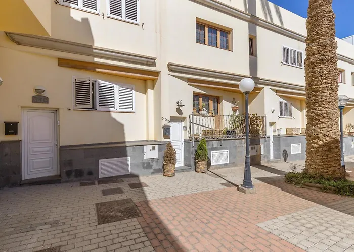 Casa Con Terraza Cerca Del Mar Nyaraló Telde