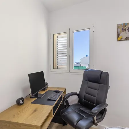 Casa Con Terraza Cerca Del Mar Semesterbostad *