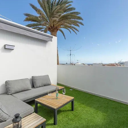 Casa Con Terraza Cerca Del Mar